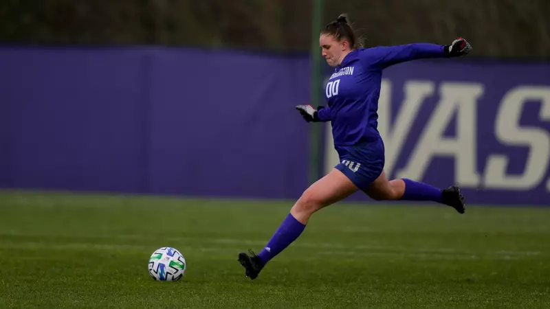 2025全国青少年登山户外运动发展大会在成都举行.